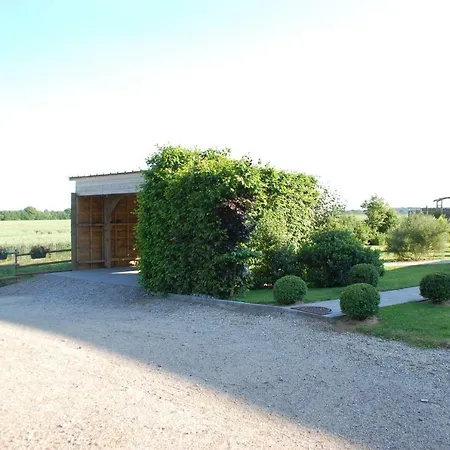Le Domaine D'herveloy *